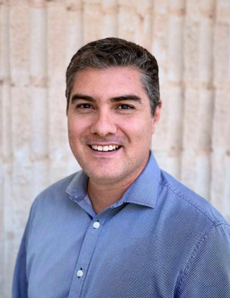 Carlos Guzman